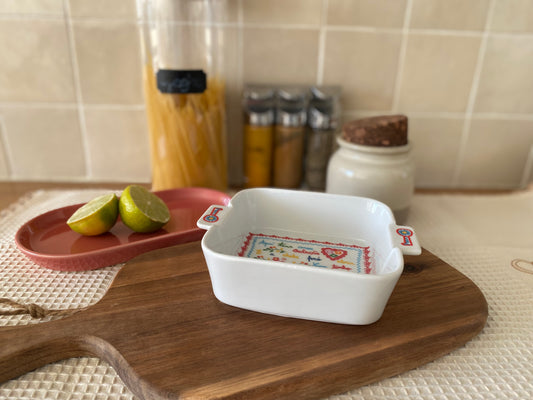 Plat carré en céramique